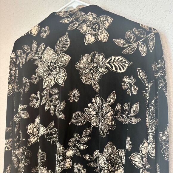 Chico’s Travelers Black Cream Floral Open Front Ruffle Cardigan - Size XL - EUC - Picture 7 of 7